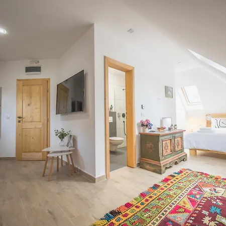 Lecic Hotel de apartamente 4*