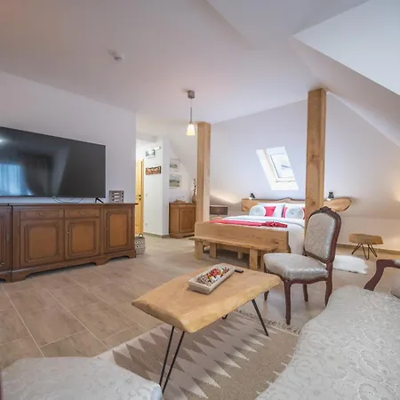 Lecic Lägenhetshotell Trsic