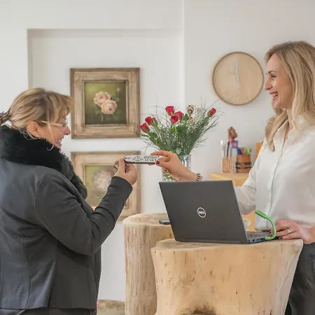 Lecic Lejlighedshotel Trsic