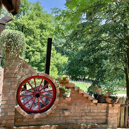 Lecic Aparthotel Trsic