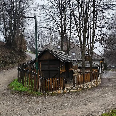 Aparthotel Lecic *